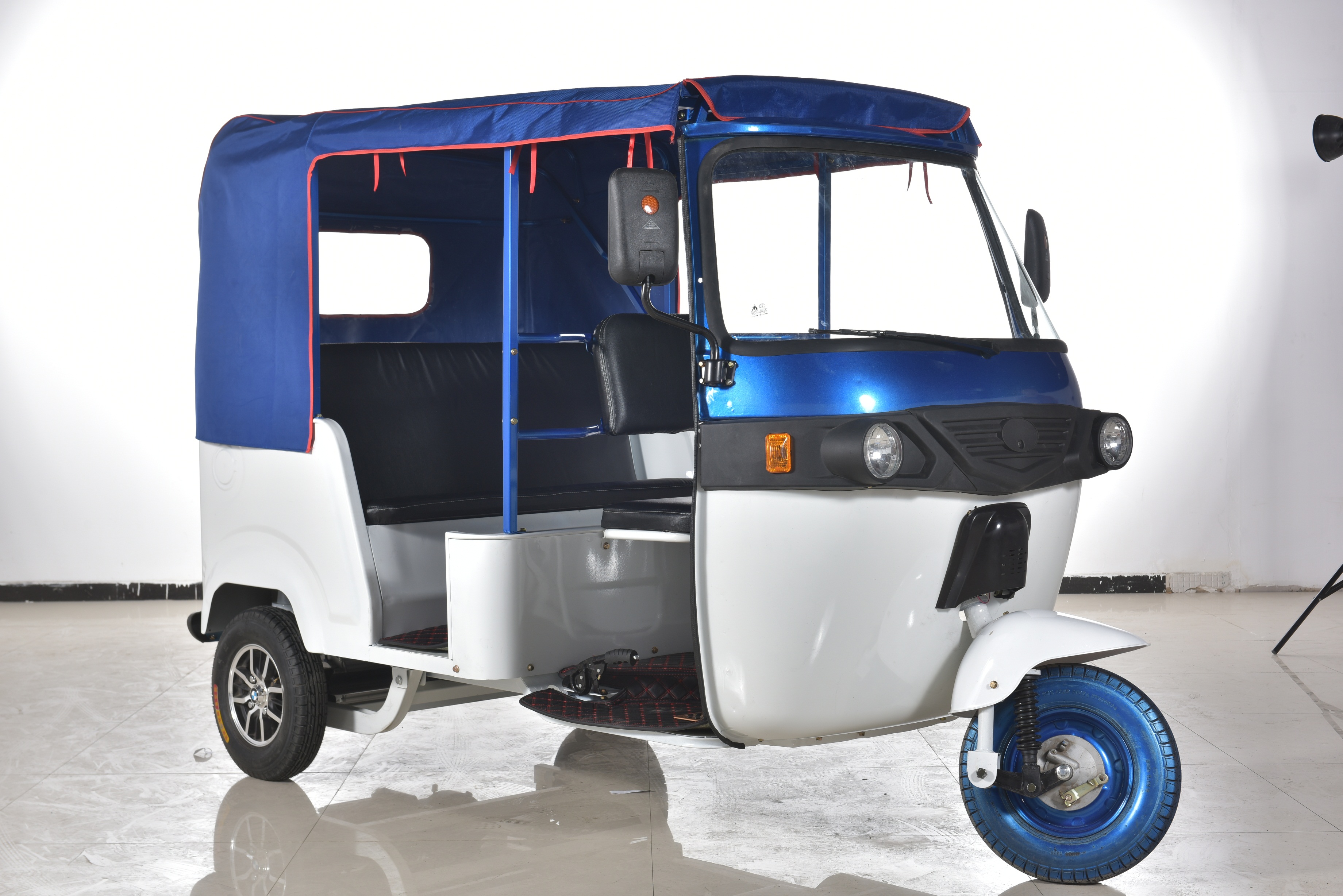 2020 New design auto rickshaw 4000w  E  three wheelers rickshaw for passengers China Factory Supply bajaj tuk tuk